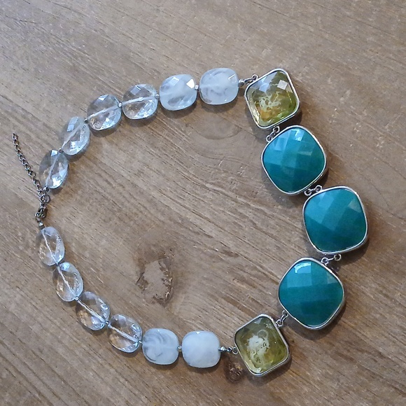 Chunky Multicolor Faceted Stament Necklace - Picture 4 of 17